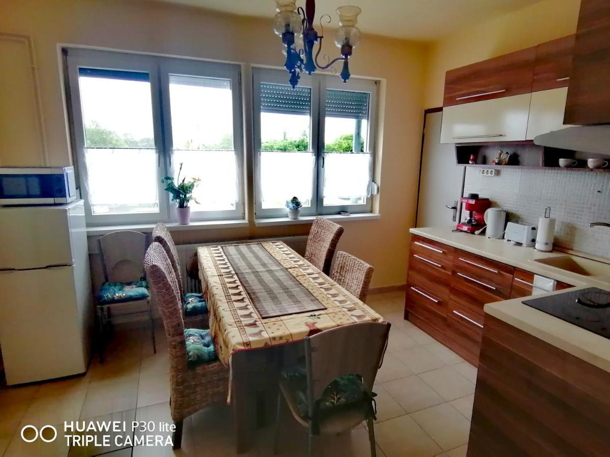Zoeld Beka Hoforras Apartman Hajdúszoboszló Exteriör bild